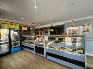 Vente locaux professionnels 51 m² à Marseillan (34340)  106 000 €