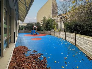 Location locaux professionnels 366 m² à Paris 11ème (75011)  22 072 €