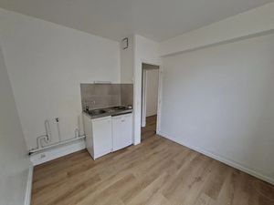 Location appartement 1 pièce 23 m² à Luzarches (95270)  560 €