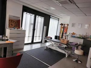 CHARNAY LES MACON - Local professionnel