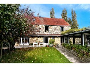 Vente maison 12 pièces  180.00m²  Saint