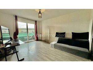 APPARTEMENT F2 SUR LA COMMUNE DE FLEURY-MÉROGIS