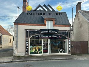 A VENDRE IMMEUBLE A USAGE COMMERCIAL ET HABITATION