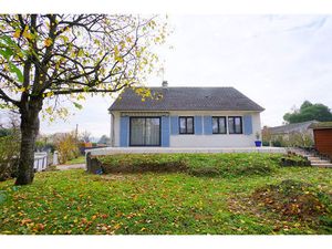 Maison de plain-pied sur sous-sol à GARGENVILLE