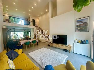 COUP DE COEUR ASSURÉ - Maison d'architecte à louer de 6 pièces de 126m²