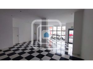 Location locaux professionnels 70 m² à Epernay (51200)  788 €