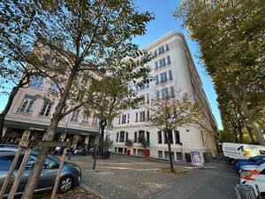 Location locaux professionnels 1 pièce 301 m² à Lyon 6ème (69006)  10 064 €