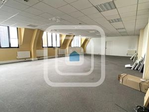 Location locaux professionnels 1245 m² à Reims (51100)  16 600 €