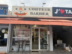 MURS COMMERCIAUX LA GARDE