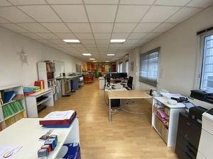 À LOUER – BUREAUX de 73 m2 EN ZONE FRANCHE URBAINE À CENON