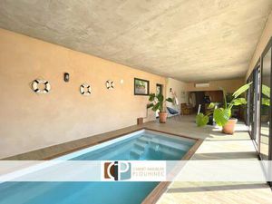 Mme. Camille Pouillault