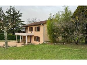 Maison Soleymieu m² T-4 à vendre  290 000 €