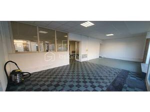 Bureau de 225 m² à Tarbes