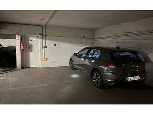 Stationnement Paris 9 m² T- à vendre  24 000 €