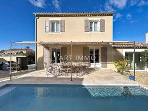 A Vendre Maison 4 Chambres Proche Du Centre Du Village De Robion