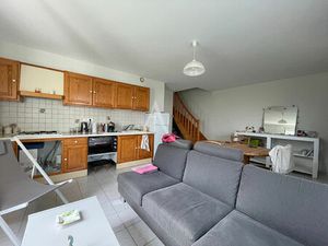 Location maison 3 pièces  68.00m²  Saintes