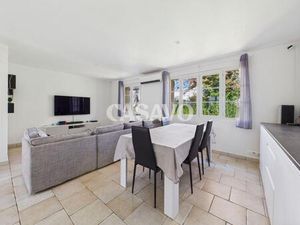 Vente Appartement 4 pièces de 70m² - 13860 Peyrolles-en-Provence