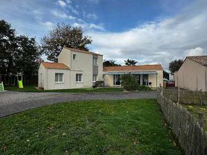 Vente Maison à Saint-Julien-des-Landes (85150) : à vendre / 140m² Saint-Julien-des-Landes