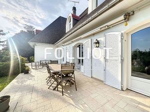 À vendre dans Avranches (50300) Maison de 200m² avec 4 chambres ! AVEC TERRASSE ET GRAND J