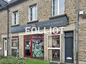 A Vendre - Immeuble avec local commercial - 50150 Sourdeval