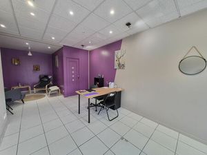 Vente commerce 1 pièce 38 m² Chalamont (01320)