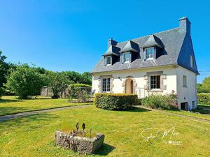 Néo-bretonne sur terrain arboré de 2000 m²
