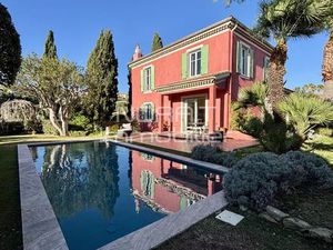 Vente maison 8 pièces 203 m² Nice (06000)