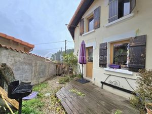 Vente maison 3 pièces 70 m² à Paslières (63290)  96 000 €