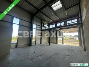 Location Local commercial 440m² BOURGOIN JALLIEU 38300