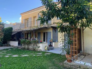 Maison de caractère de standing à Trets