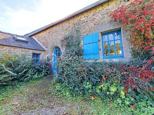 Maison en pierre de 94 m² à Poullaouen