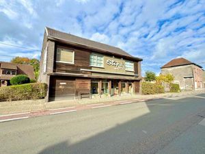 Huis te koop in Oosteeklo