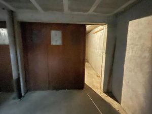 Parking à louer 15 m² - Nantes (44) - 150€