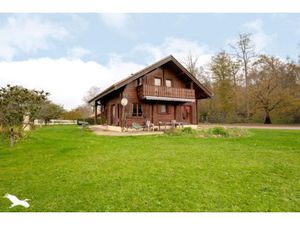 Vente maison 7 pièces 165 m² à Rochechouart (87600)  234 300 €