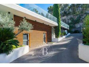 Maison à vendre 7 Pièces 480 m2 Marseille 12 Région de Marseille - 2 690 000 &#8364;