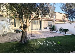 Vente maison 5 pièces 125 m² à Saint-Martin-de-Crau (13310)  304 000 €