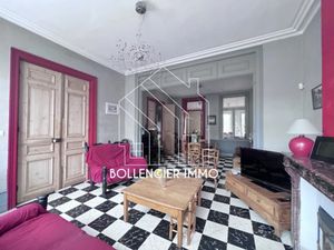Vente maison 6 pièces 167 m² à Merville (59660)  284 400 €