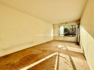 PARIS 13? – Rue Boussingault – Studio plein Sud