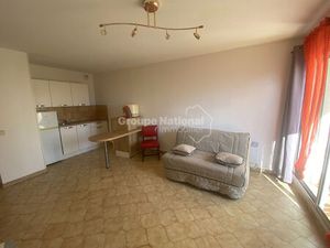 Location appartement 1 pièce 26 m² à Nîmes (30900)