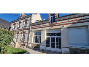 Vente maison 8 pièces 260 m² à Vendome (41100)  399 900 €