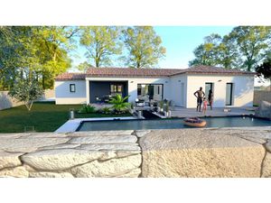 Vente maison neuve 4 pièces 100 m² à Berrias-et-Casteljau (07460)  379 800 €