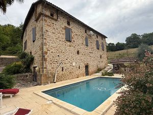 Vente maison 10 pièces 288 m² à Figeac (46100)  412 700 €