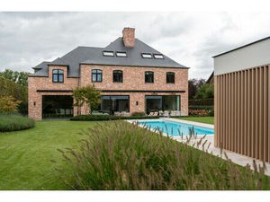 Huis te koop in Lochristi met 6 slaapkamers