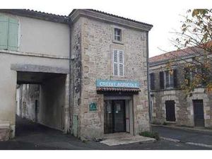 Vente Bureaux et commerces à Foussais-Payré (85240) : à vendre / 220m² Foussais-Payré