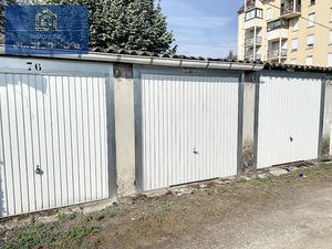 Location parking 16 m² à Troyes (10000)  50 €