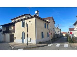 Vente maison 2 pièces 77 m² Saint-Médard-en-Forez (42330)