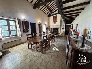 Corps De Ferme 179 M2 / Dépendances 110 M2 / Terrain 888 M2