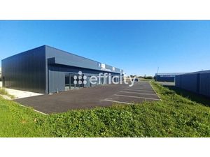 Local Commercial 1 pièce - 135 m²