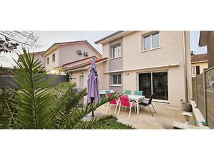 Maison familiale au coeur du village