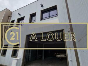 Sud de Caen - A LOUER - Locaux de stockage d'environ 935 m²